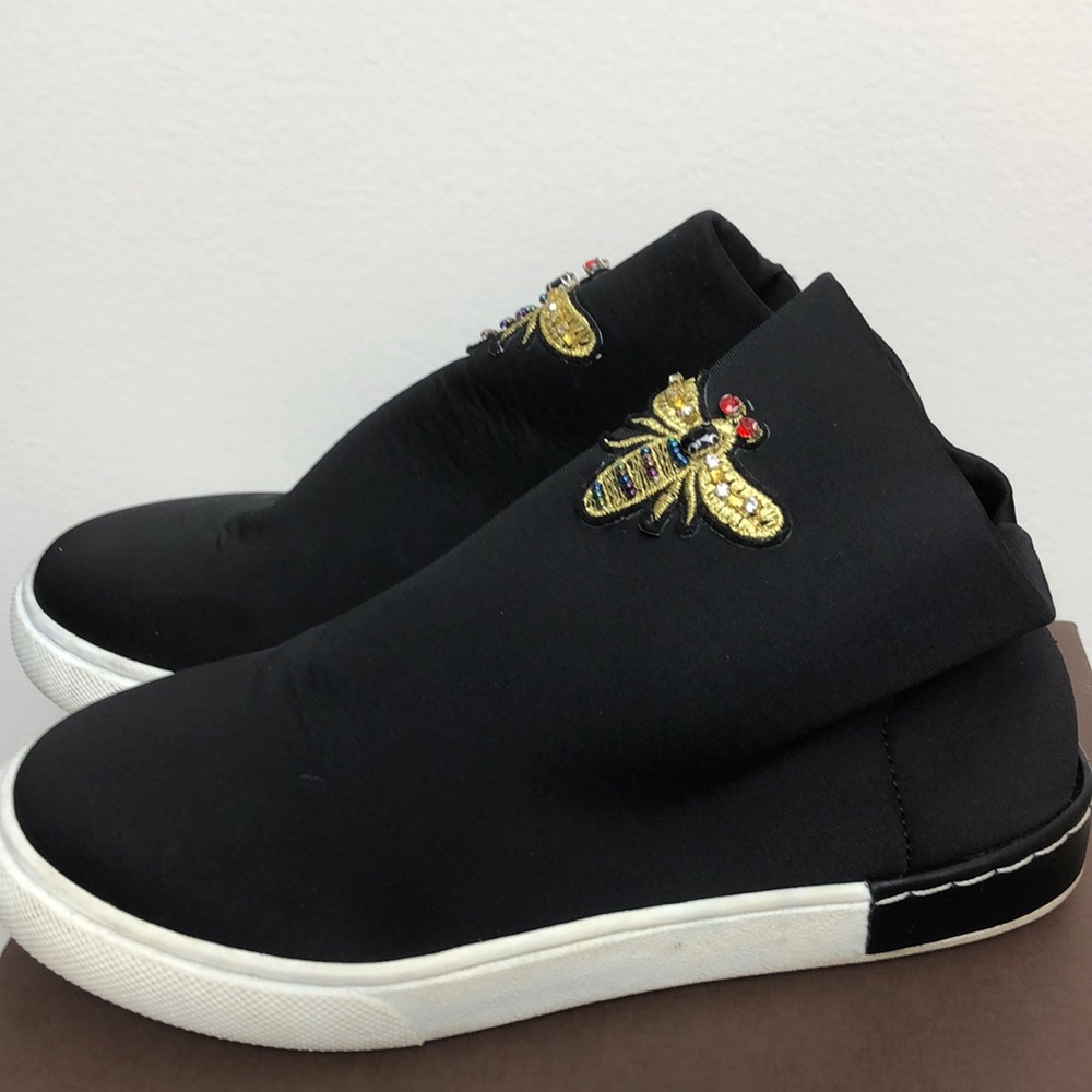 Joli Black Slip On Stretch Booties Embroidered Beaded Bees Shoes Size 3